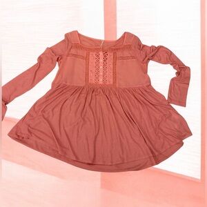 ✨ Free People Pretty Please Lace Tunic Top ✨
Size Small